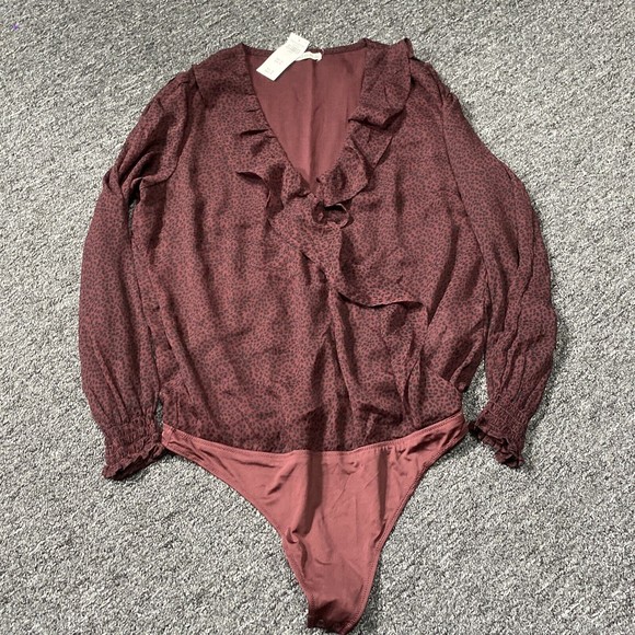 Abercrombie & Fitch Soft Cozy Leopard Print Puff Sleeve Bodysuit Size L $59 - Picture 1 of 5